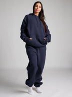 Rese-hoodie i flygplansläge