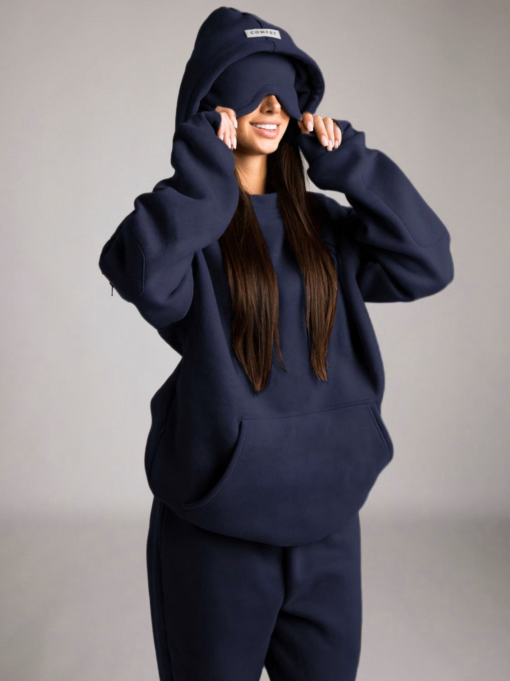 Rese-hoodie i flygplansläge