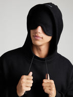 Rese-hoodie i flygplansläge