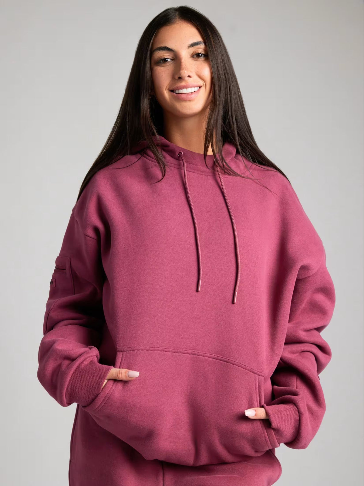 Rese-hoodie i flygplansläge